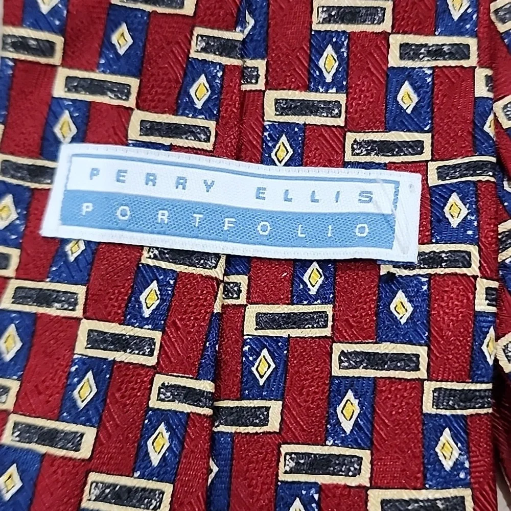 PERRY ELLIS PORTFOLIO MEN'S TIES  RED BLUE ,PREOWNED